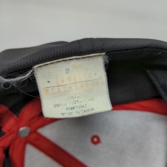 Fan Favorite MLB Chicago Cubs Strapback Hat Embroidered Logos Black Red OSFA - Picture 11 of 12